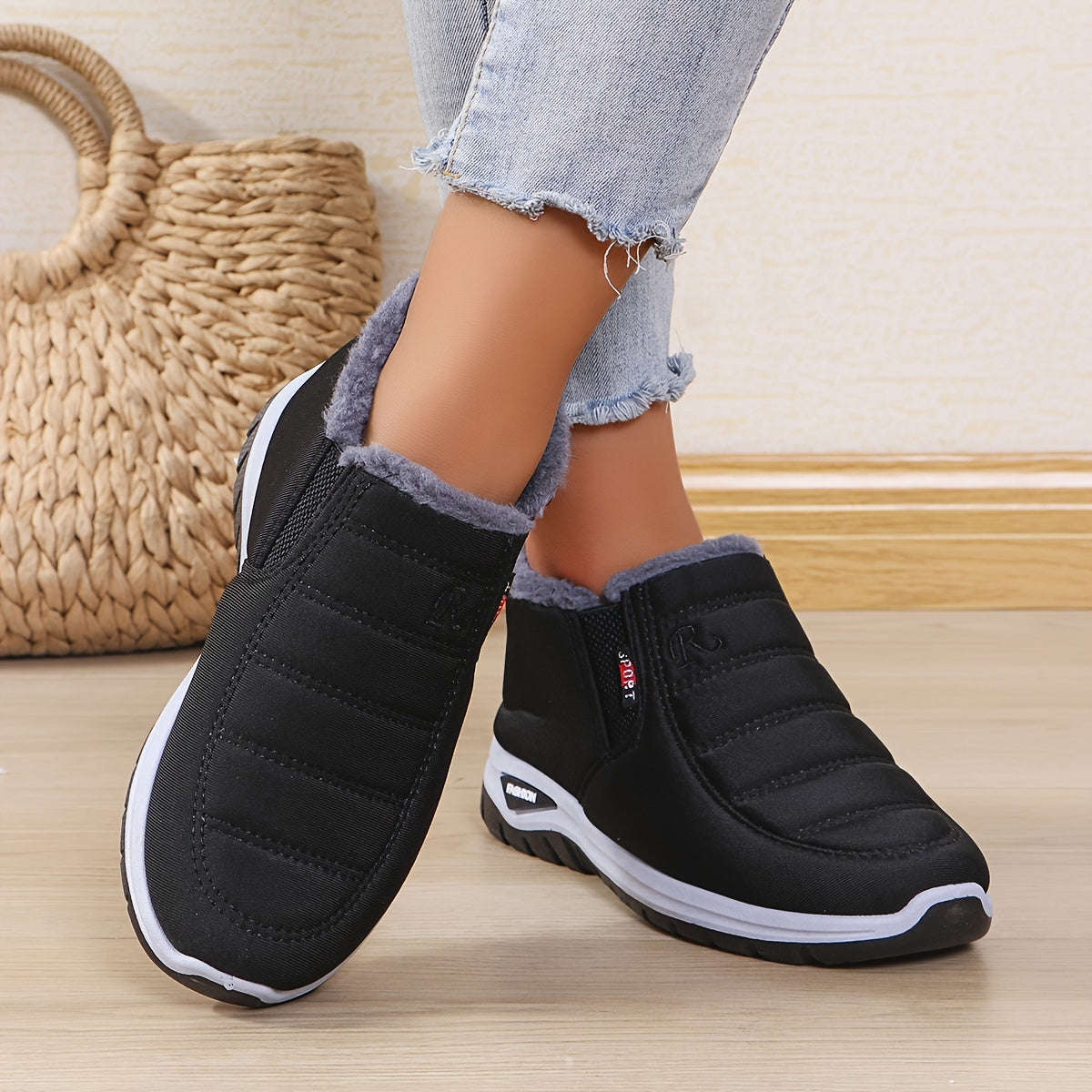 New Winter Women'S Outdoor Waterproof, Slip-Resistant, Soft And Comfortable Insulated Cold-Proof Boots.