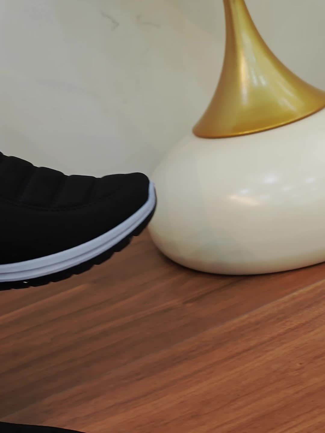 New Winter Women'S Outdoor Waterproof, Slip-Resistant, Soft And Comfortable Insulated Cold-Proof Boots.