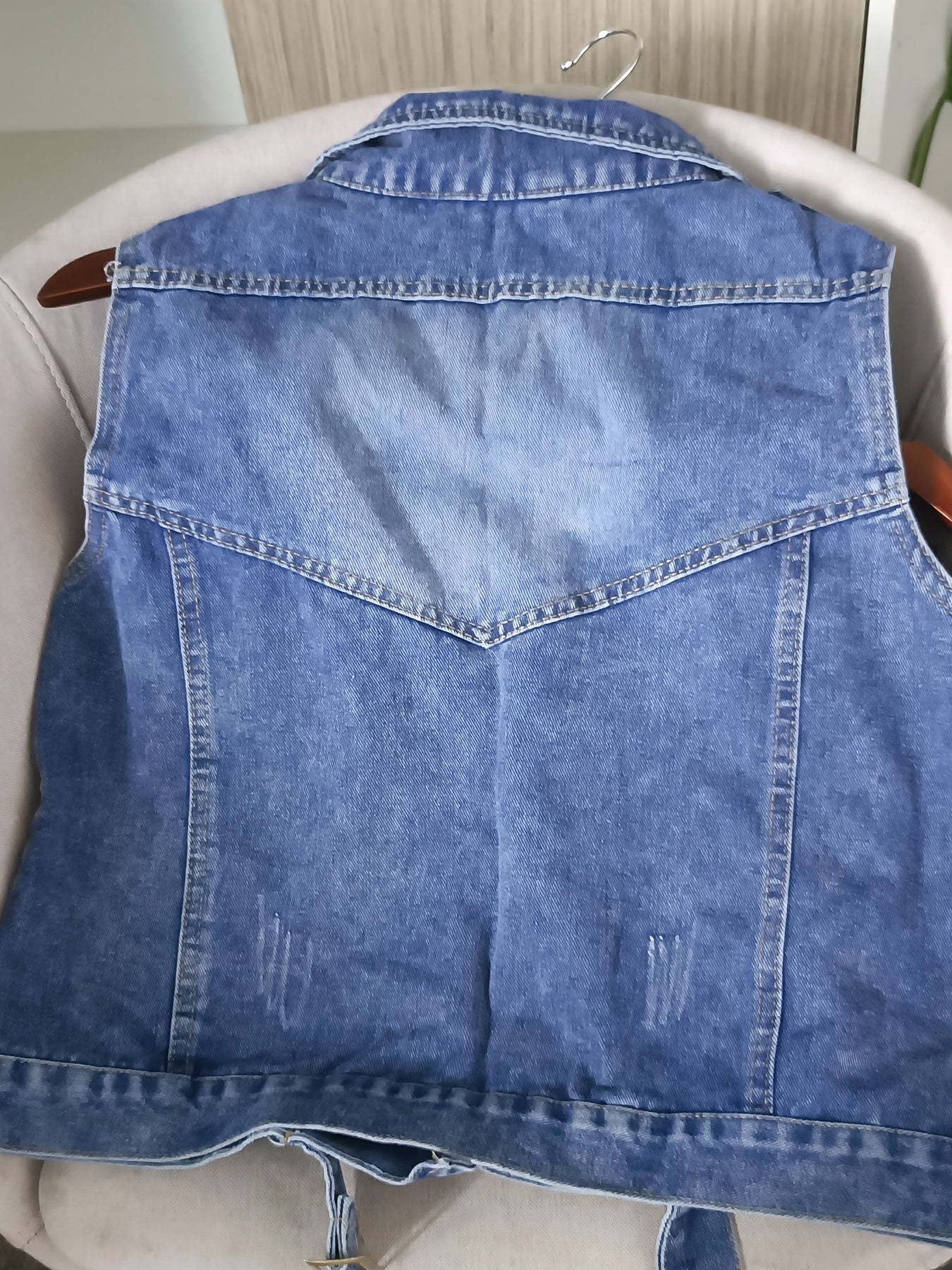 Retro-Style Women'S Denim Jacket with a Zipper, New Korean Version Sleeveless Vest for Spring And Autumn 2025, Designed to Be Slimming.