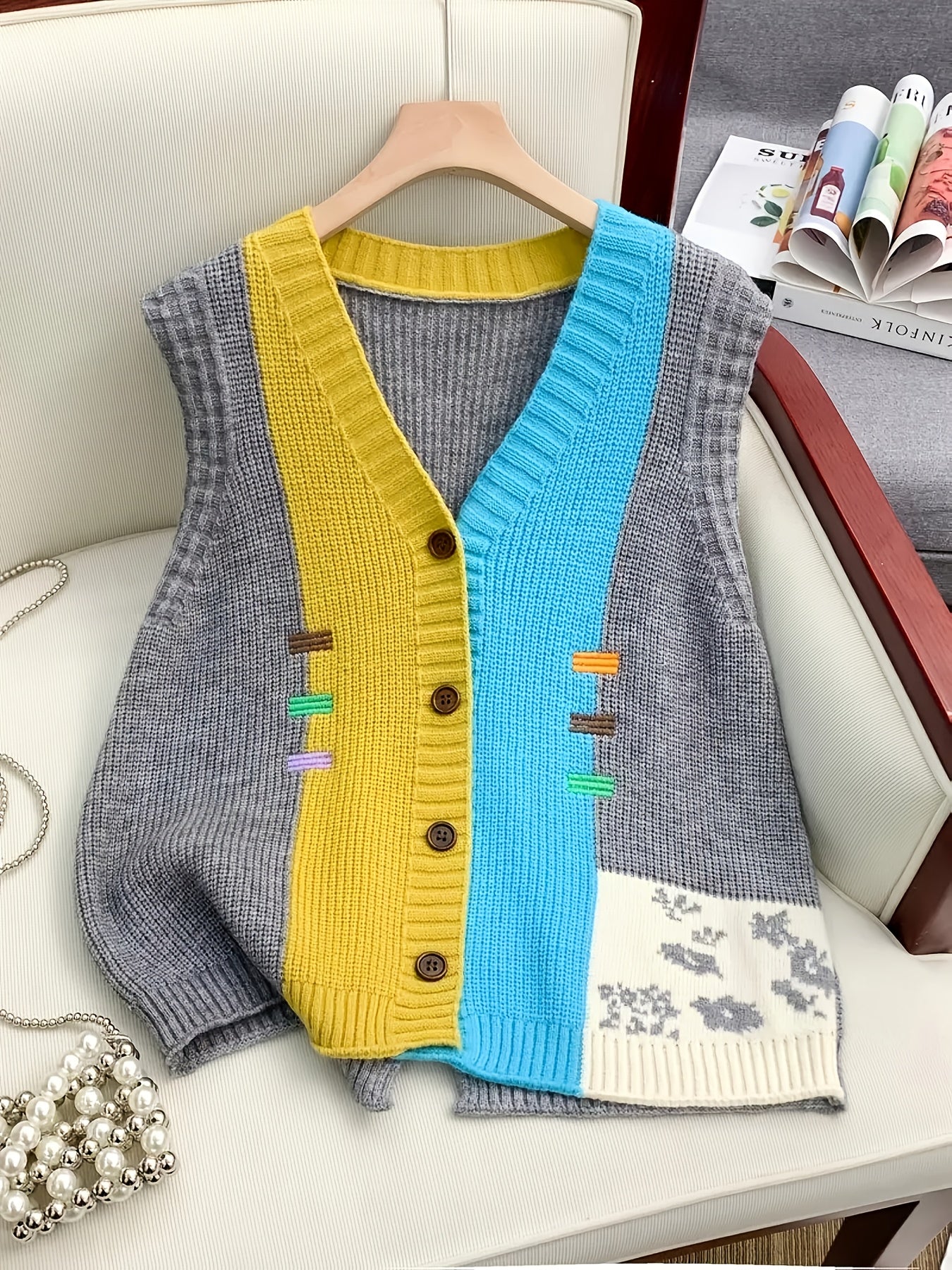 Women's Color Block V-Neck Knit Cardigan Vest - Stylish Loose Fit Sweater with Button Details, Acrylic Blend for Spring\u002FFall, Lightweight & Versatile Outerwear, Lightweight Cardigan