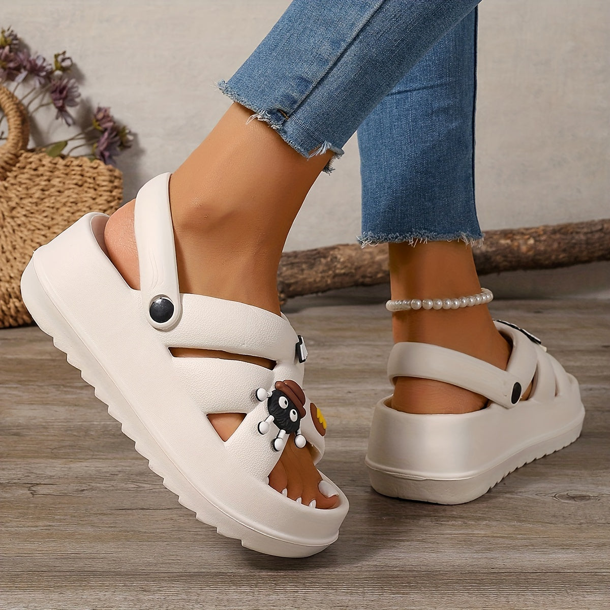 Muller Pull-over Sandals for Women Casual