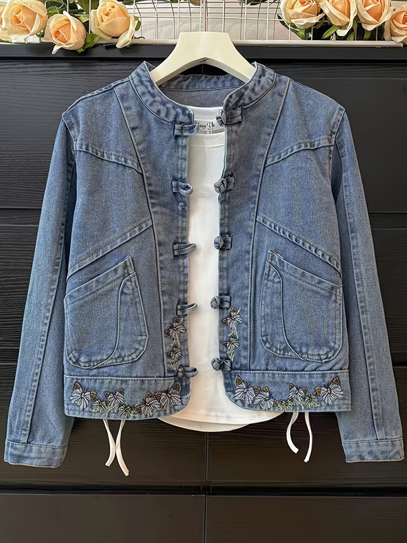 New Chinese Style Windproof Button Butterfly Embroidered Long Sleeve Denim Jacket, Spring Casual Retro Stand Collar New National Style Women'S Short Jacket Casual Jacket